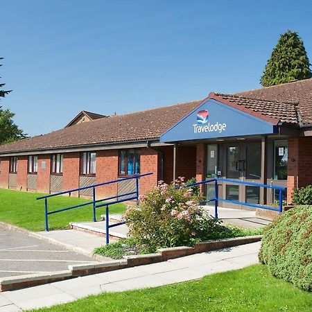 Travelodge Alton Four Marks Kültér fotó