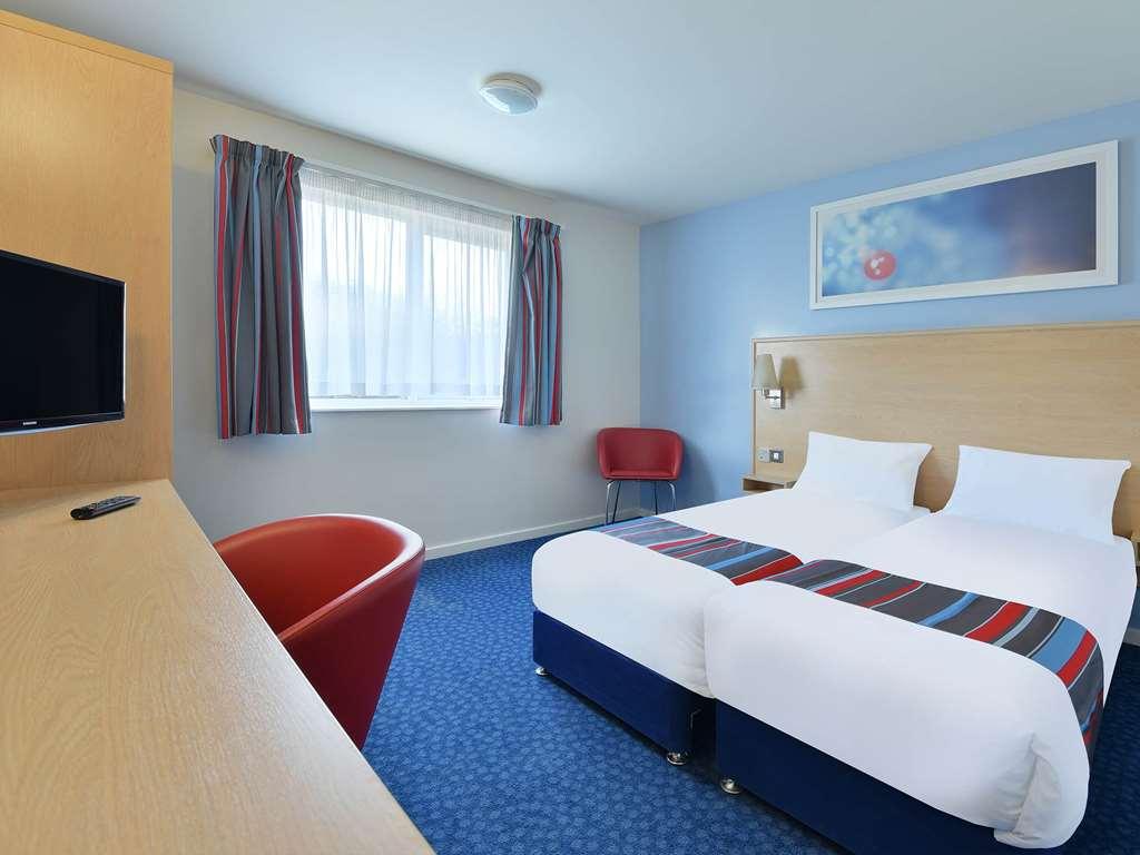 Travelodge Alton Four Marks Szoba fotó