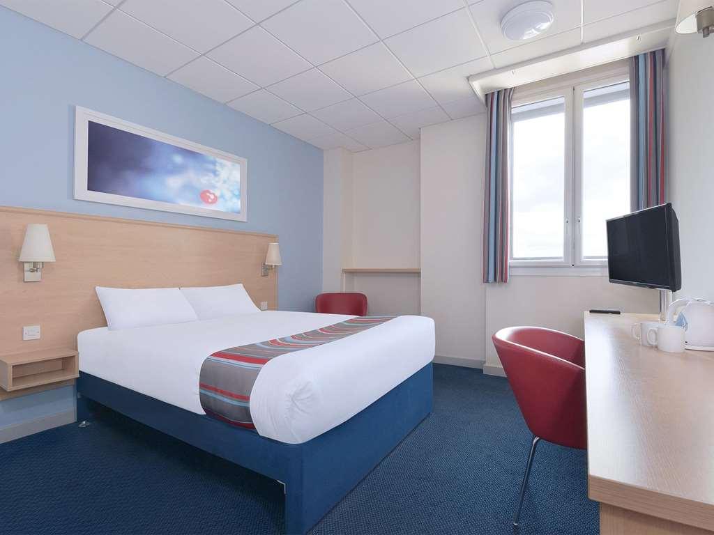 Travelodge Alton Four Marks Szoba fotó