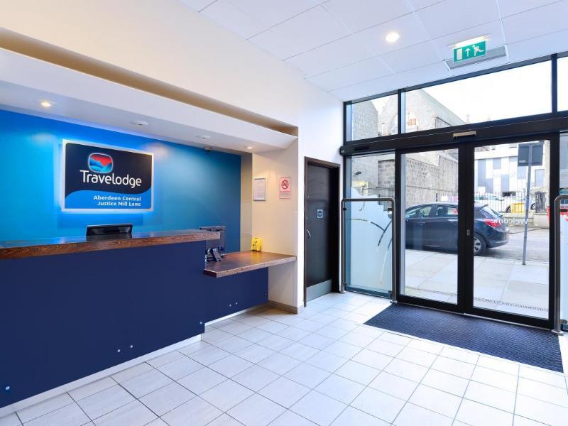 Travelodge Alton Four Marks Kültér fotó